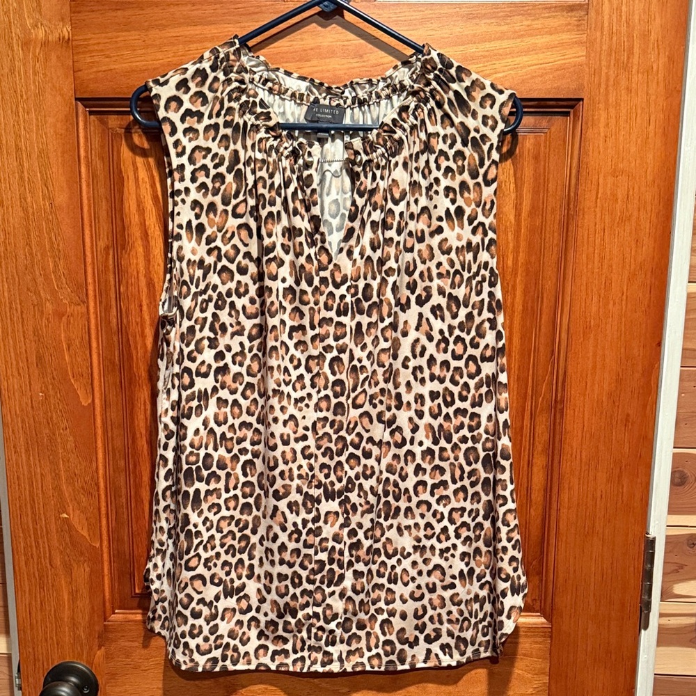 Leopard Print Sleeveless Top